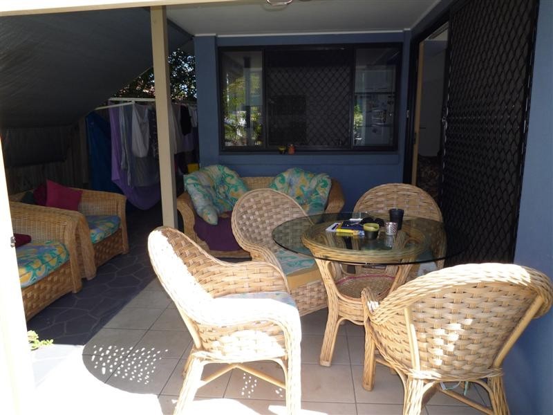 1/4 Emsworth St, Wynnum QLD 4178