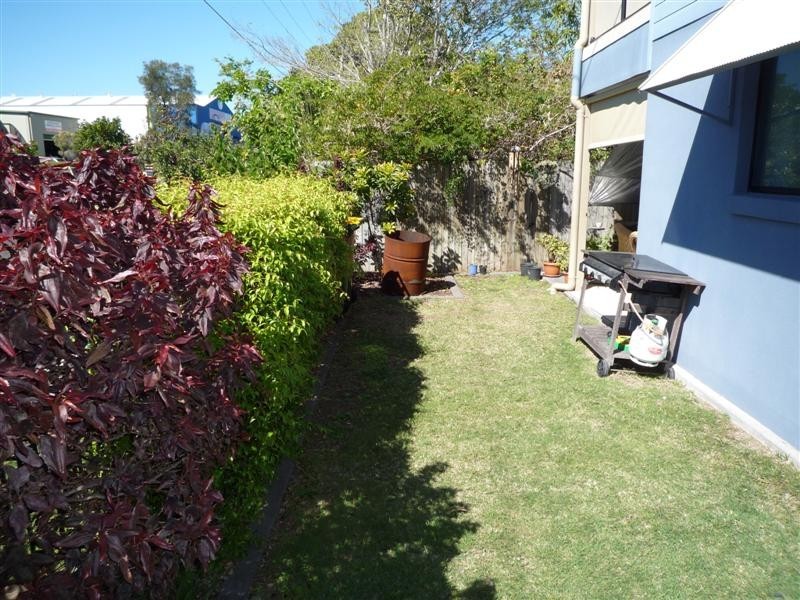 1/4 Emsworth St, Wynnum QLD 4178
