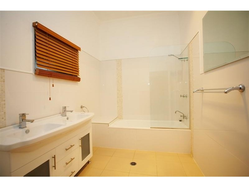 56 Muir Street, Cannon Hill QLD 4170