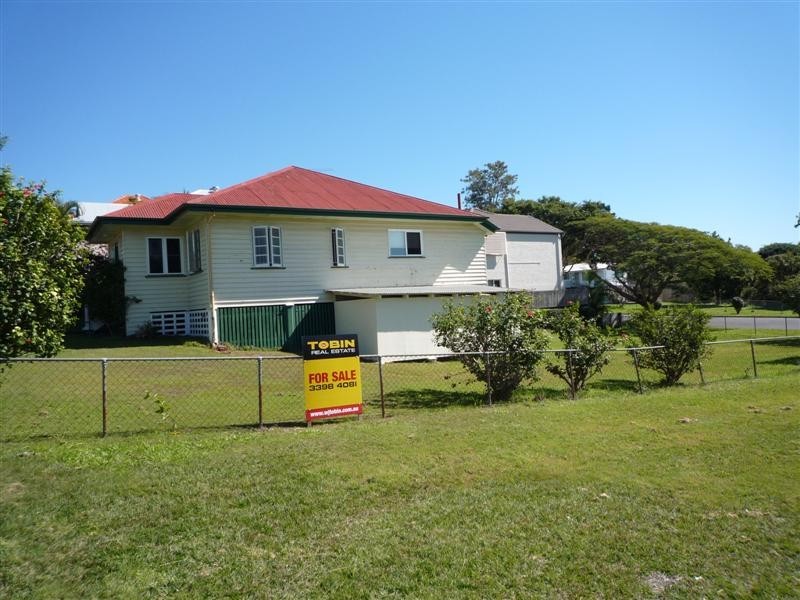 56 Barnes Avenue, Coorparoo QLD 4151