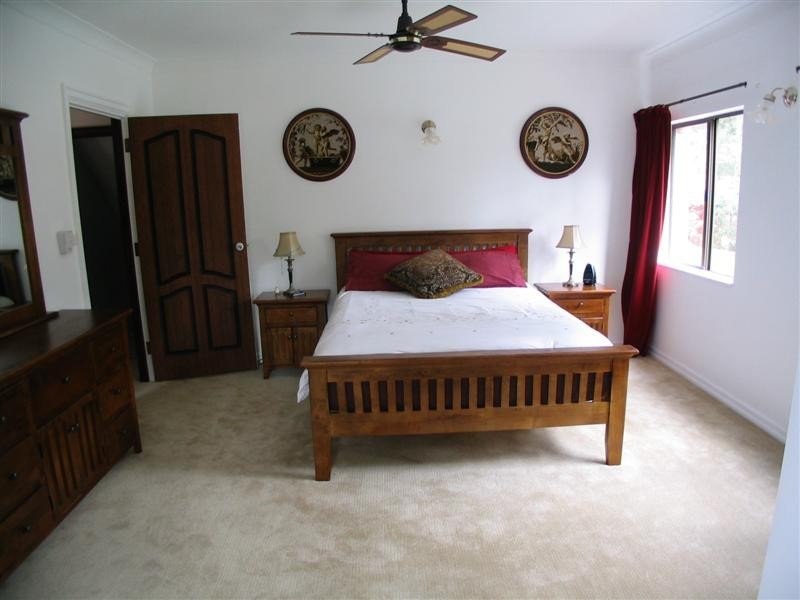 40-42 Summit Street, Sheldon QLD 4157