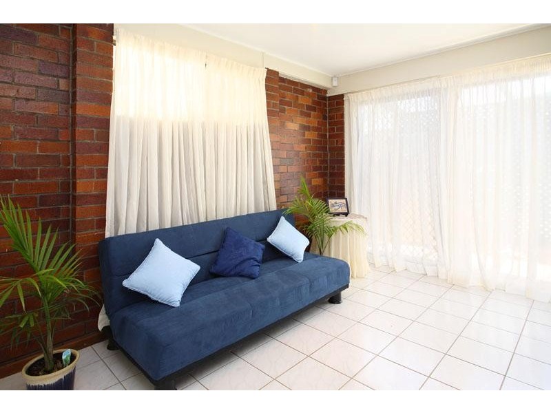 28 Lake View Drive, Thornlands QLD 4164