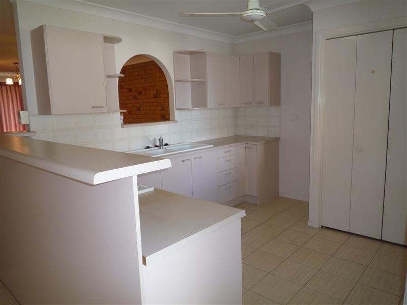 2/42 Booligal Street, Carina QLD 4152