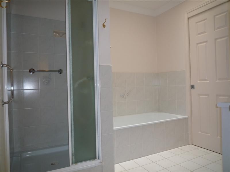 2/42 Booligal Street, Carina QLD 4152