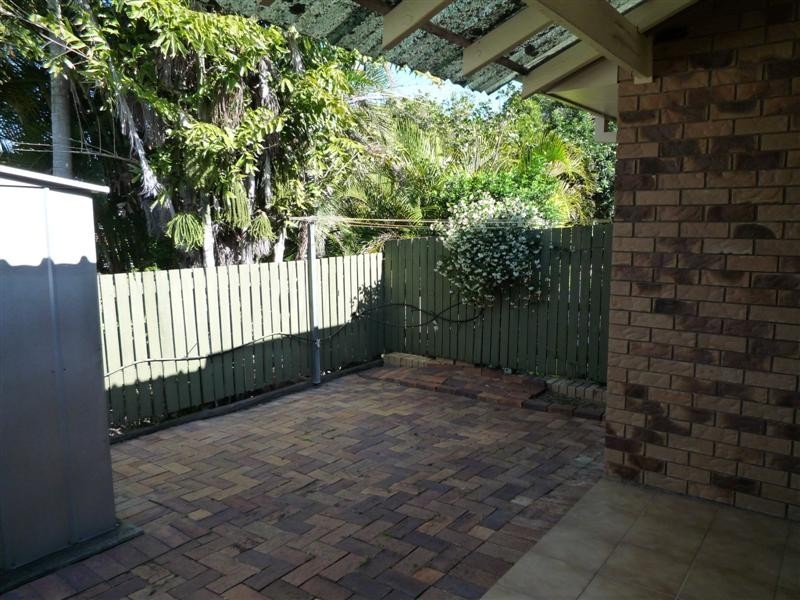 2/42 Booligal Street, Carina QLD 4152