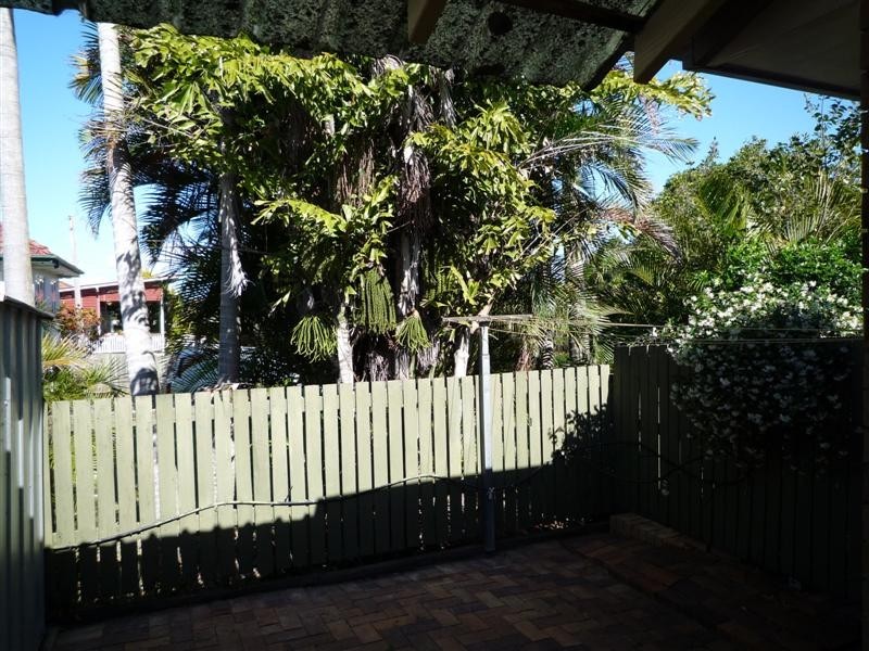 2/42 Booligal Street, Carina QLD 4152