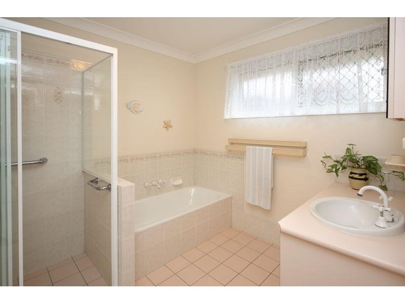 12 Riley Drive, Capalaba QLD 4157