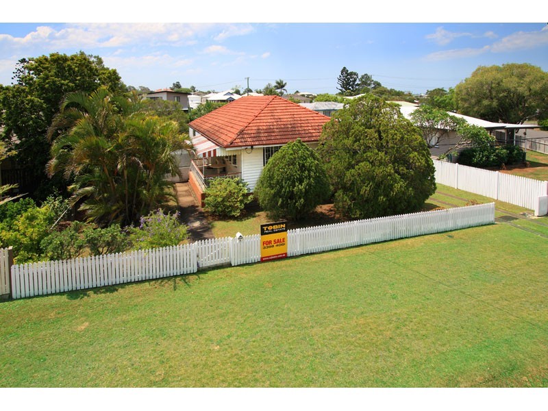 8 Ascham Street, Camp Hill QLD 4152