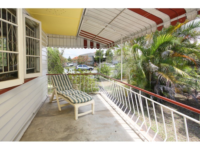 8 Ascham Street, Camp Hill QLD 4152