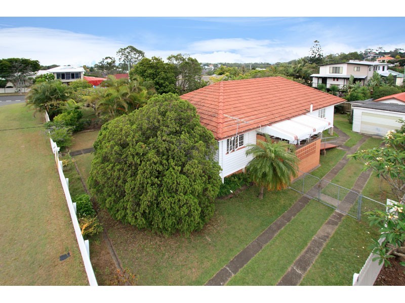8 Ascham Street, Camp Hill QLD 4152