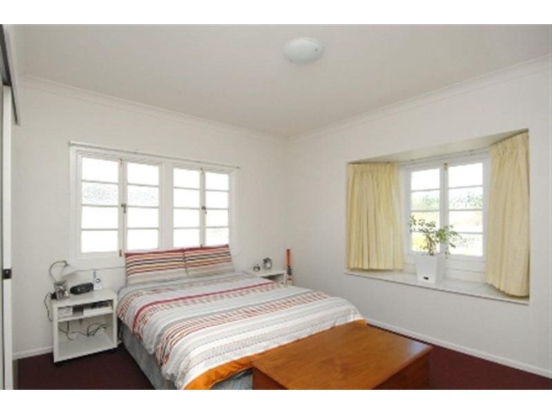 18 Koondara Street, Camp Hill QLD 4152