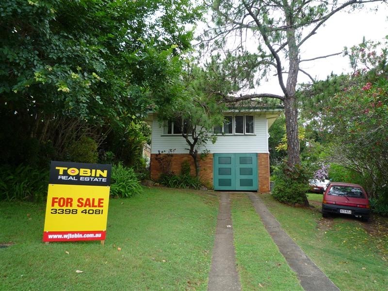 75 Tranters Avenue, Camp Hill QLD 4152