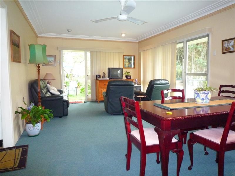 75 Tranters Avenue, Camp Hill QLD 4152