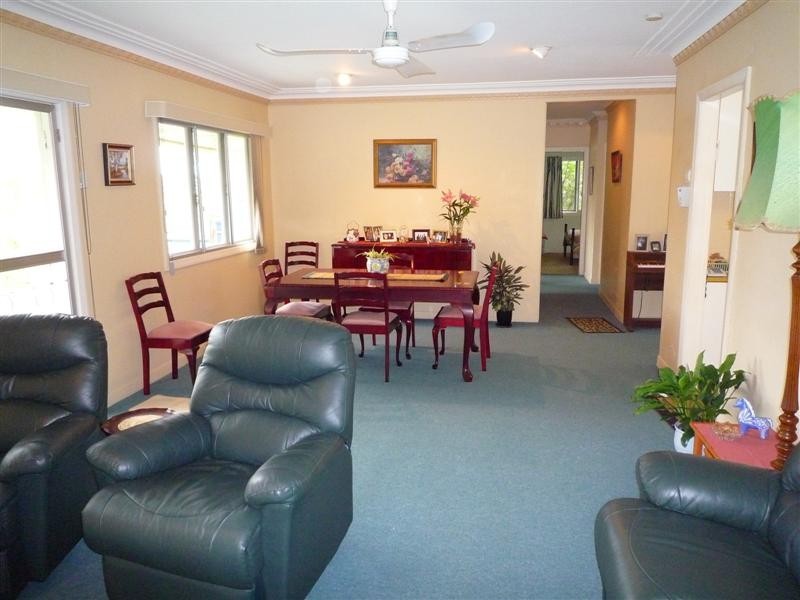 75 Tranters Avenue, Camp Hill QLD 4152