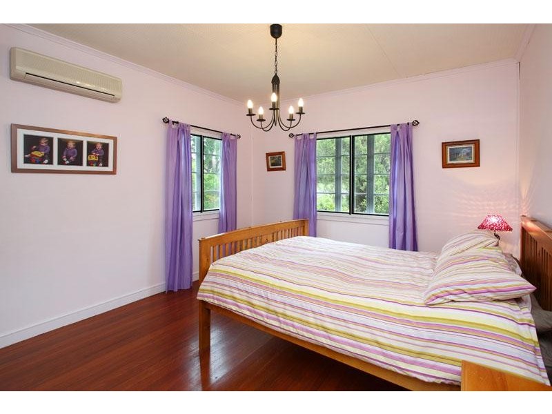 34 Buzacott Street, Carina Heights QLD 4152