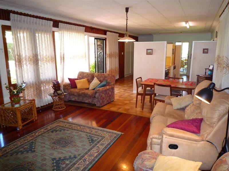 20 Quebec Avenue, Camp Hill QLD 4152