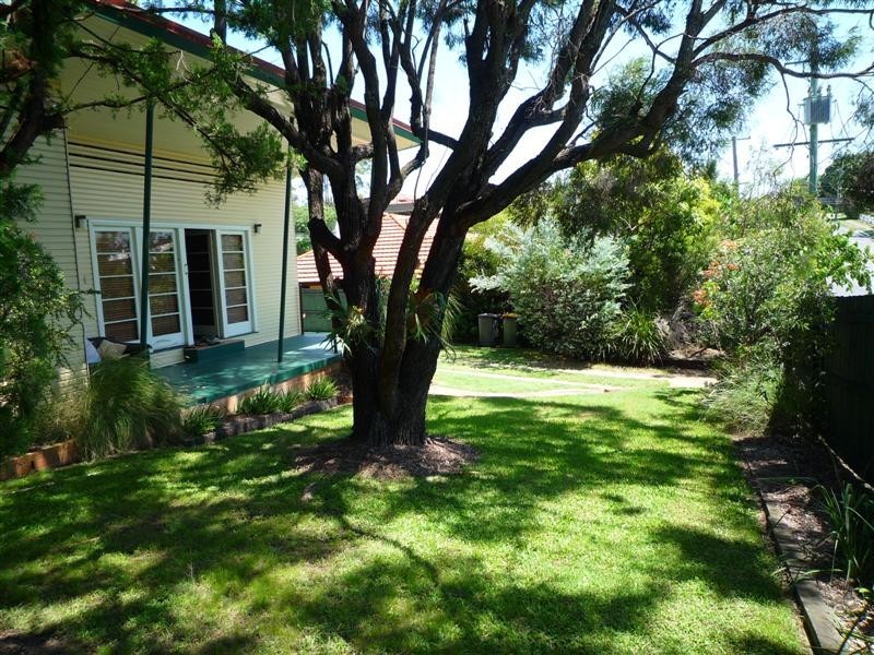 145 Boundary Road, Coorparoo QLD 4151