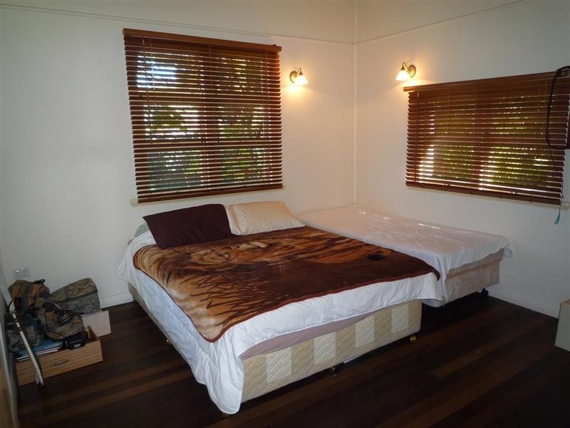 145 Boundary Road, Coorparoo QLD 4151