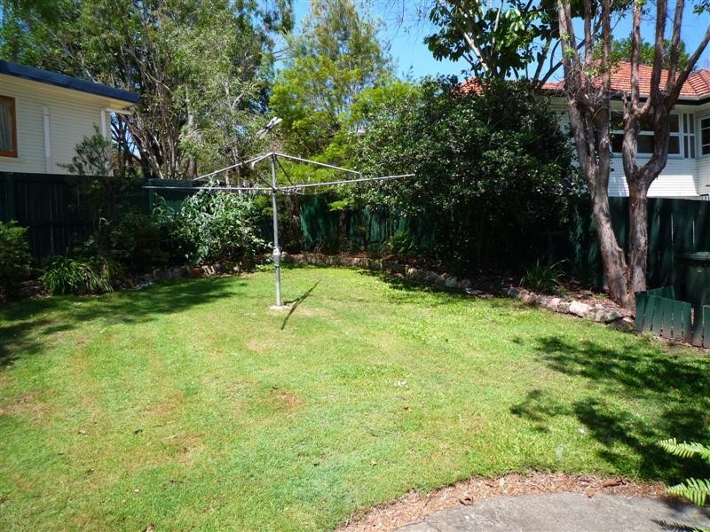 145 Boundary Road, Coorparoo QLD 4151