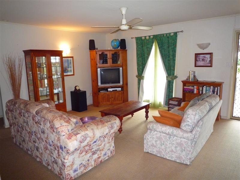 9 Bradnor Street, Carina QLD 4152