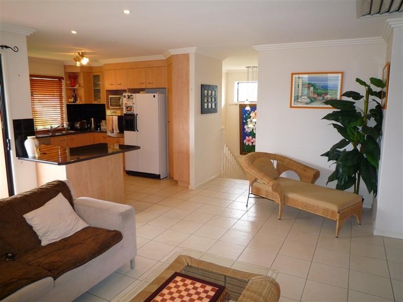 24 Ensign Street, Carindale QLD 4152