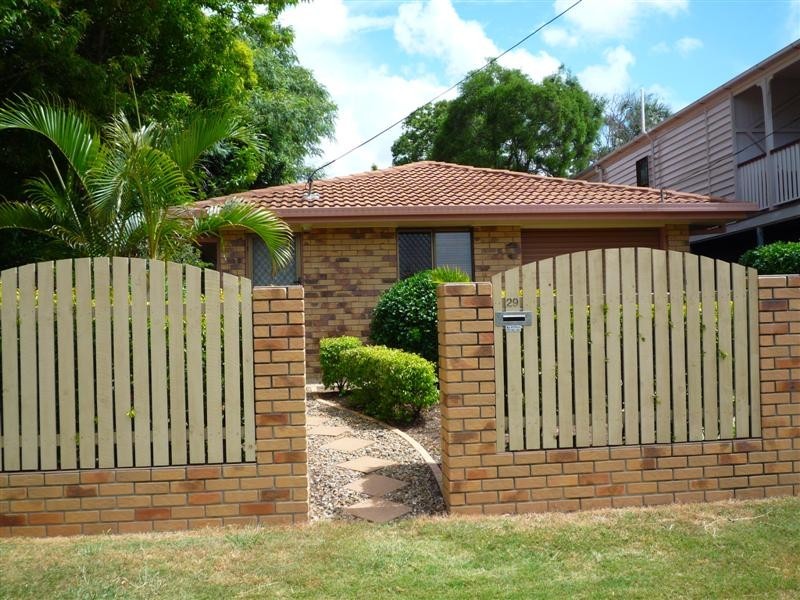 29 Frank Street, Norman Park QLD 4170