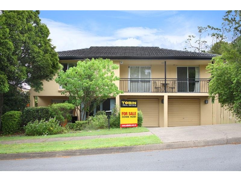 5 Brownleaf Street, Mansfield QLD 4122