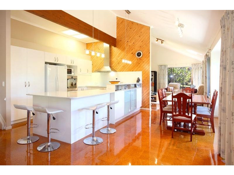 6 Bundoora Street, Carina Heights QLD 4152