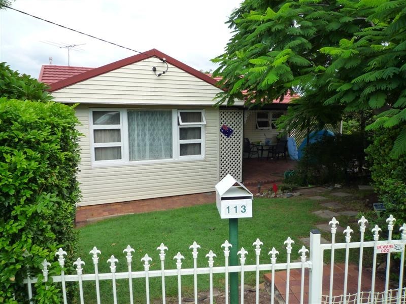 113 The Promenade, Camp Hill QLD 4152