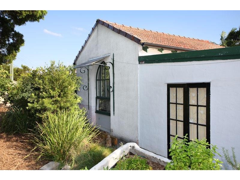 699 Old Cleveland Road, Camp Hill QLD 4152