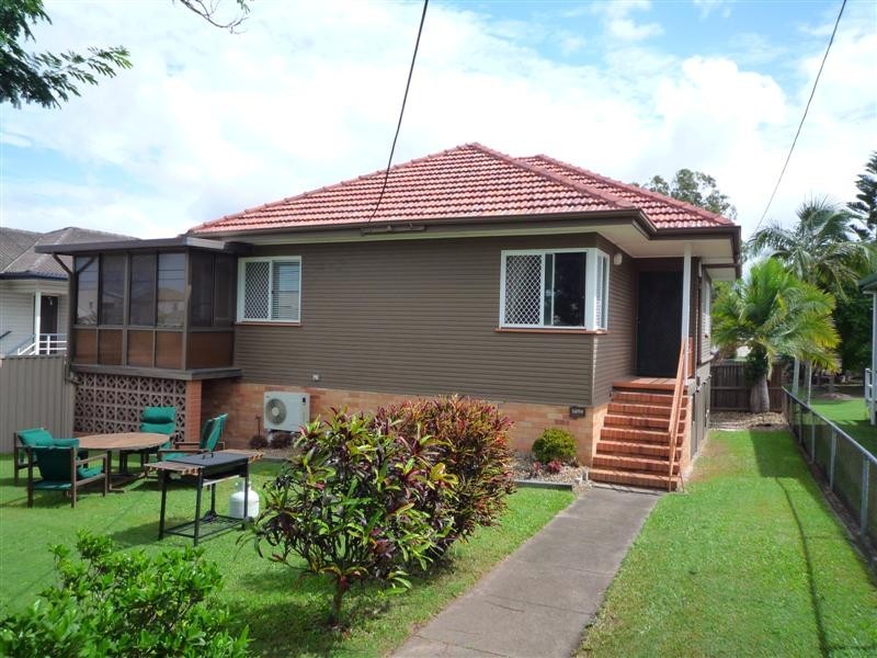 1494A Creek Road, Carina QLD 4152