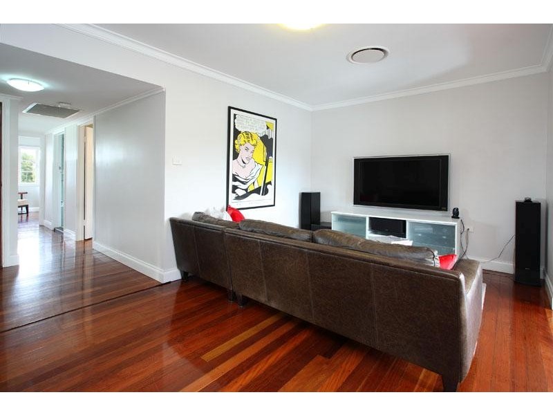 12 Ascham St, Camp Hill QLD 4152