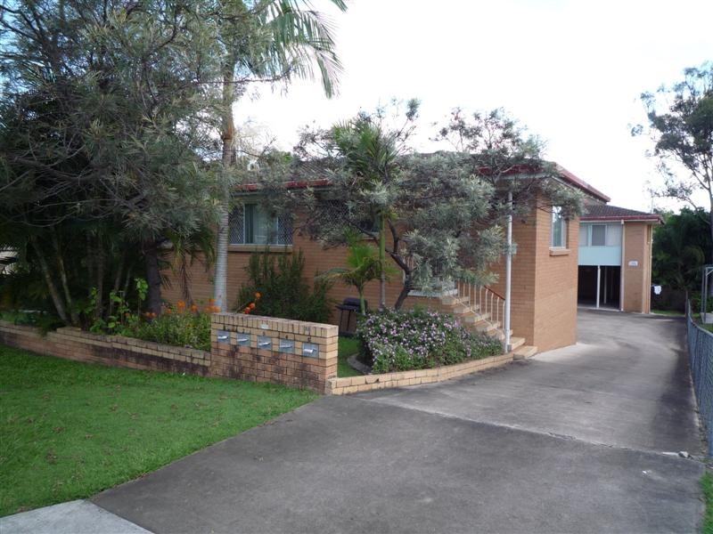 52 Nelson Street, Coorparoo QLD 4151