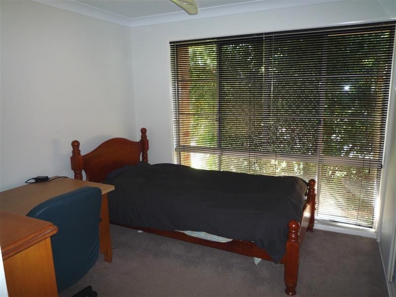 21 Mitchell Place, Belmont QLD 4153