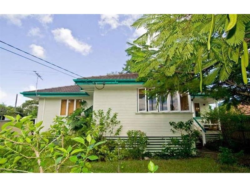 1826 Creek Road, Cannon Hill QLD 4170