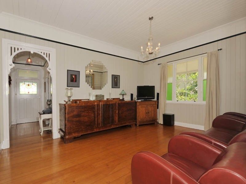 41 Burke Street, Coorparoo QLD 4151