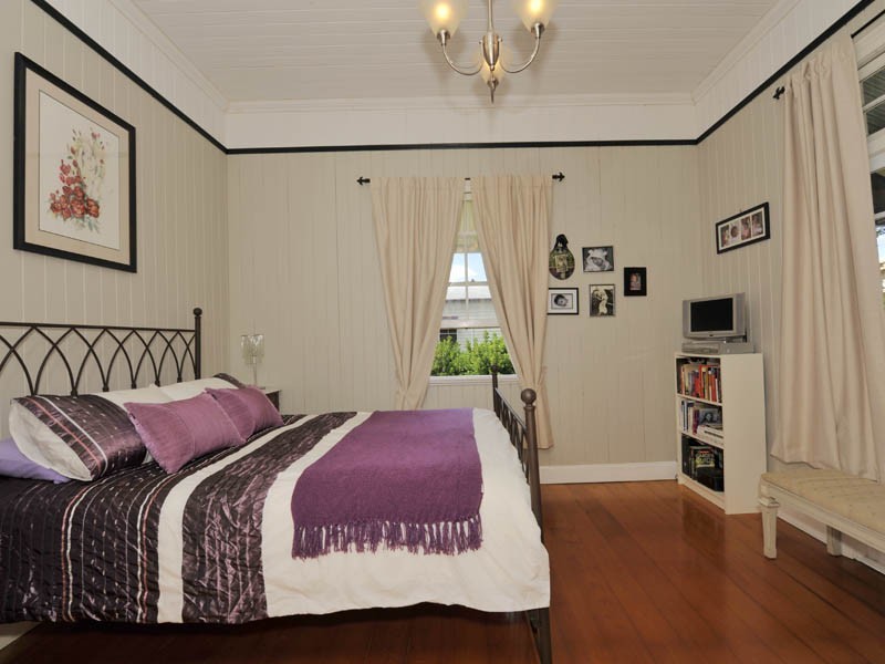 41 Burke Street, Coorparoo QLD 4151