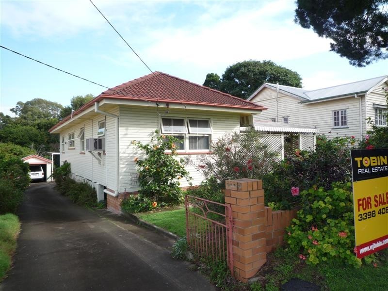 9 Burn Street, Camp Hill QLD 4152