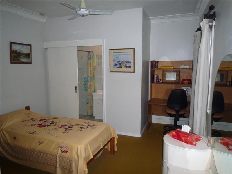 9 Burn Street, Camp Hill QLD 4152