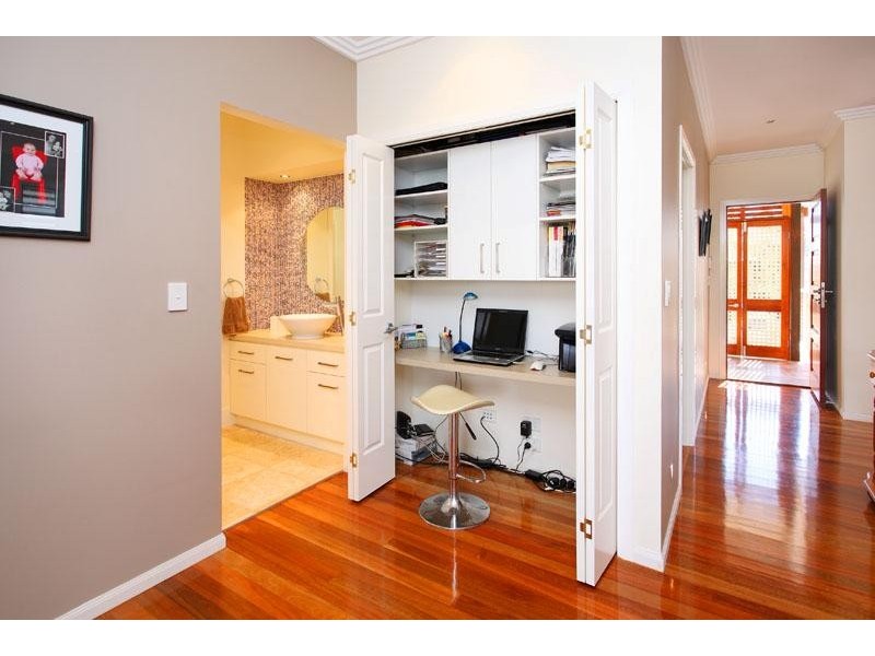 31 Eleanor Street, Carina QLD 4152