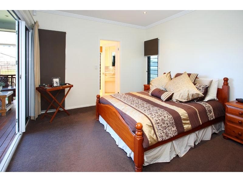 31 Eleanor Street, Carina QLD 4152