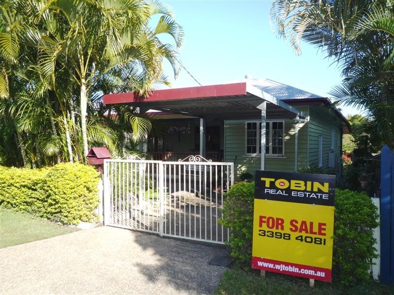 23 Peach Street, Greenslopes QLD 4120