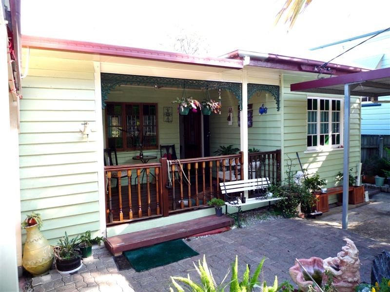 23 Peach Street, Greenslopes QLD 4120