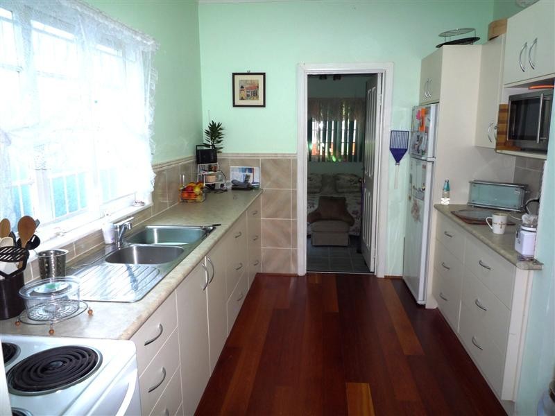 23 Peach Street, Greenslopes QLD 4120