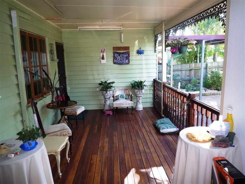 23 Peach Street, Greenslopes QLD 4120