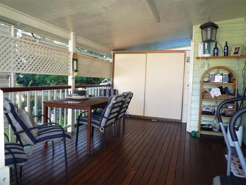 23 Peach Street, Greenslopes QLD 4120