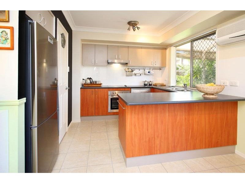 25 Hilltop Court, Carina QLD 4152