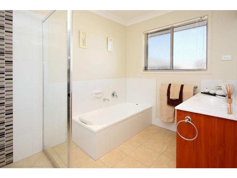 25 Hilltop Court, Carina QLD 4152