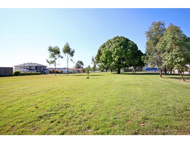 25 Hilltop Court, Carina QLD 4152