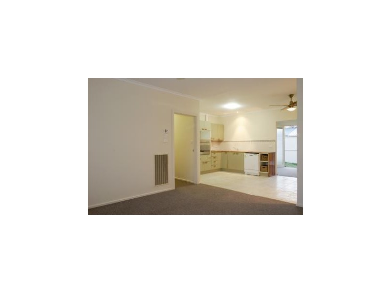 13 Alexandra Avenue, Sale VIC 3850